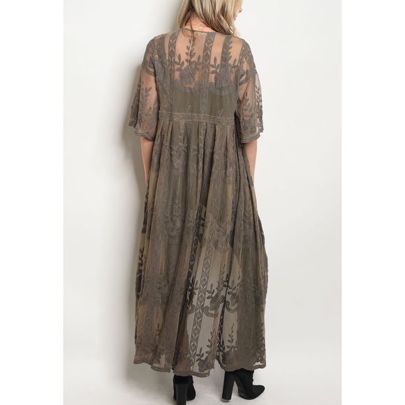 LAST ONE š Medium Only Stunning Olive Kimono - Picture 3 of 4